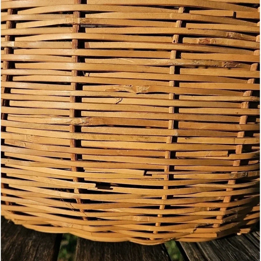 Vintage Wicker Basket Large Hand Woven With A Beautiful Scallped Edge Lid